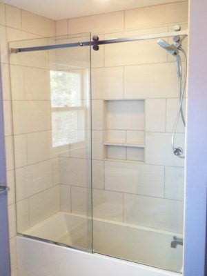 Tub Slider - Serenity (Frameless)